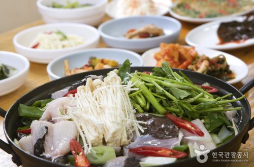 울산 서생면 진하아구찜, 매콤한 해산물 찜의 진수