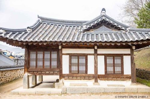 인천 강화 용흥궁, 바다 전망과 조선 왕실 문화 체험