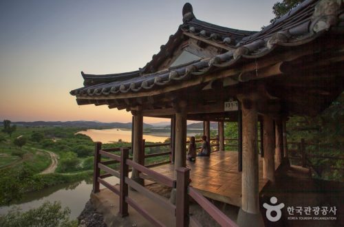 경상남도 함안 악양루, 고즈넉한 전통 정자 체험 관광지
